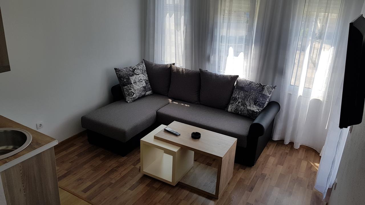 Apartments Jm ウルツィニ エクステリア 写真